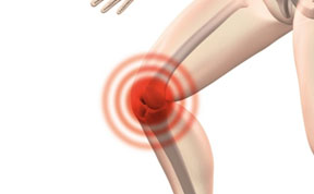 Imagen de rodilla con enfoque en dolor 